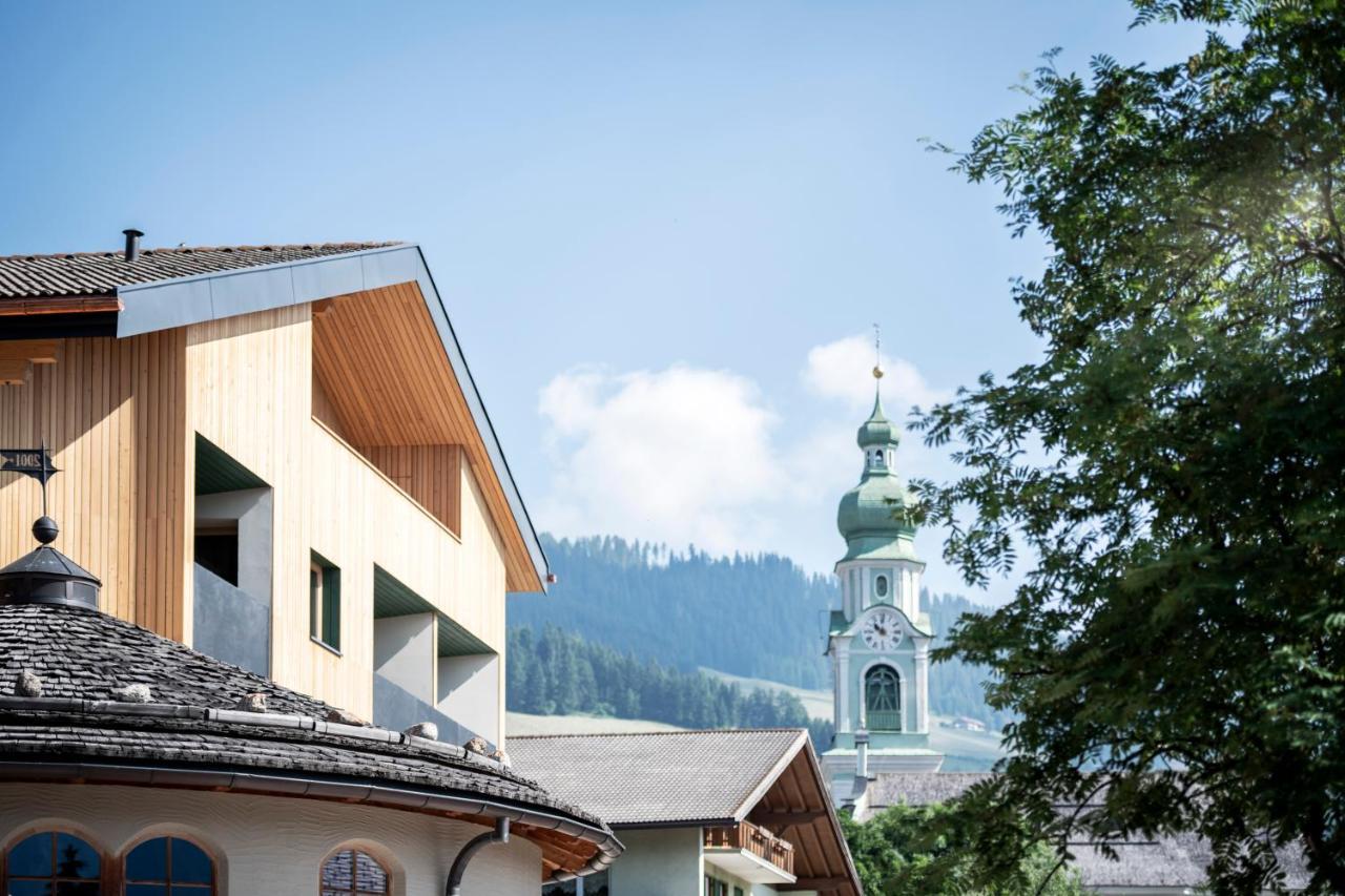 Hotel Simpaty Toblach Buitenkant foto